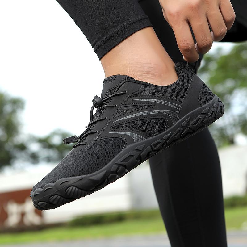 Elastic Hiking Shoes Anti-slip Trekking Camping Sneakers Unisex Breathable Climbing Sports Shoes Light Cross-training Shoes