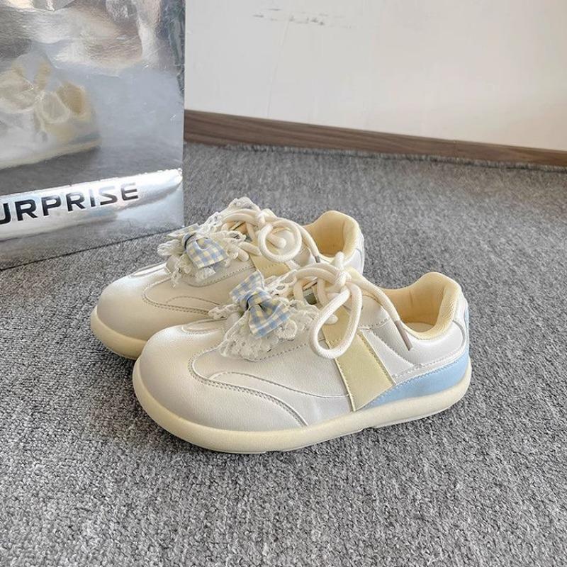 Cute Bear Board Shoes Women's New Autumn Versatile Puffs Casual Little White Shoes Retro Thick Sole