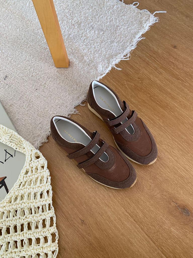 New Women's 2025 Genuine Leather Velcro Trainers: Thick Sole, Breathable, Versatile, In-Stock Casual Shoes