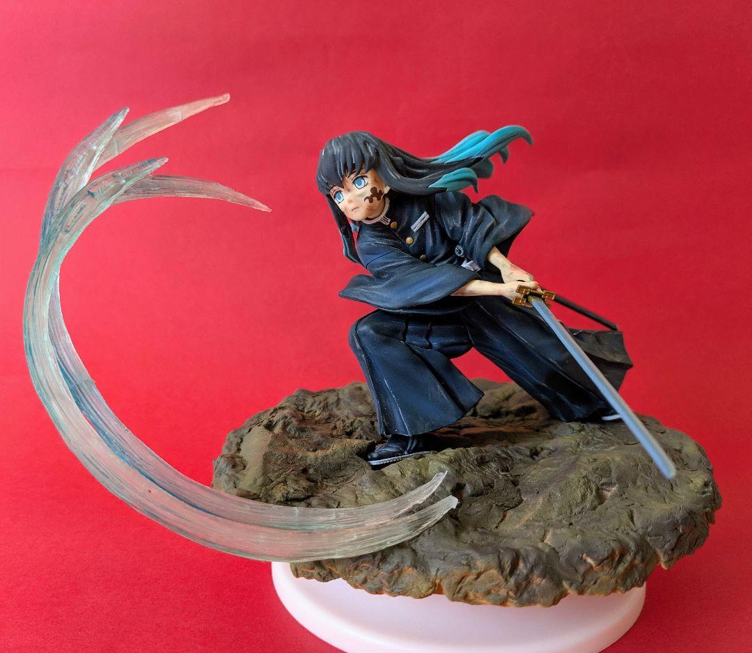 

[ИСПОЛЬЗОВАН] Убийца демонов: Клинок рассекающий демонов Токито Муичиро Фигурка Выветривание Перекраска с Эффектом Диорамы