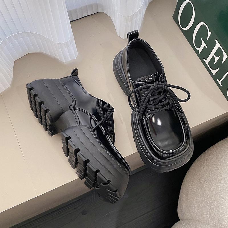 

Женские туфли-лодочки осень-зима 2025 новая британская ретро-черная маленькая кожаная обувь на платформе маленькие лоферы 35