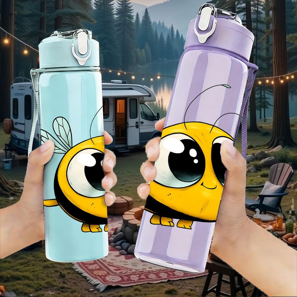 1PC Big Eyed Bee Illustration 750ml Color Plastic Sports Water Bottle Leakproof Flip Straw Lid Suitable for Sports Office Home Use