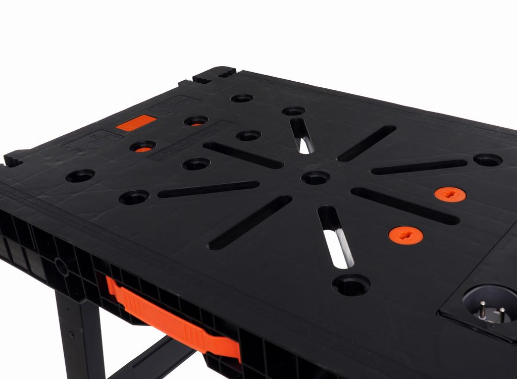 Folding Workbench With Sockets | Kraft&Dele