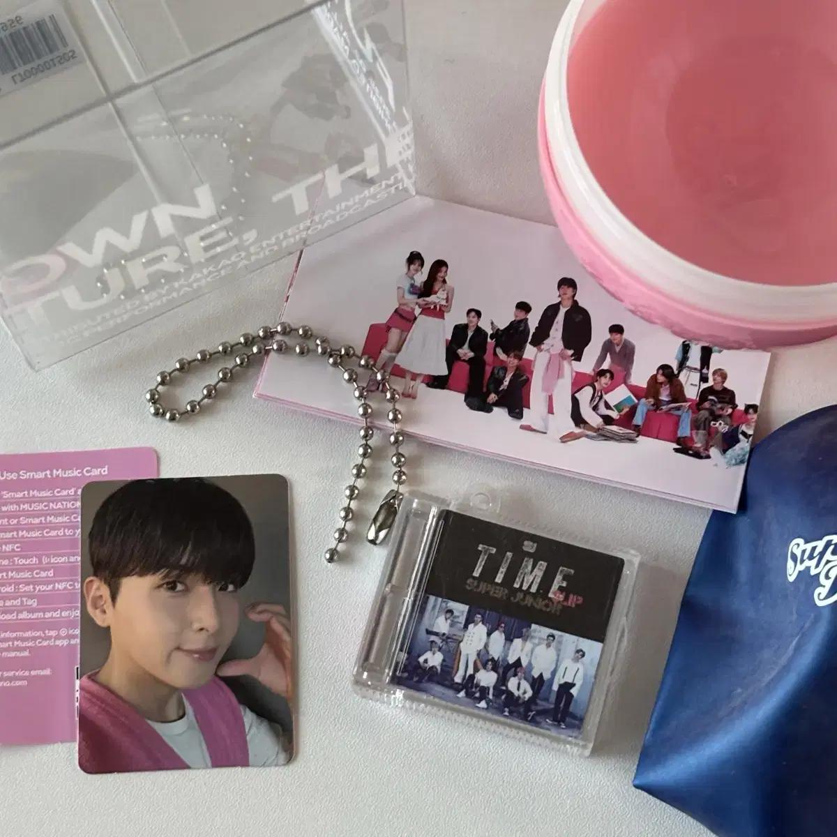 

Капсульный альбом Deer Sm 30th Anniversary Superjunior Shuju Ryo-wook Version