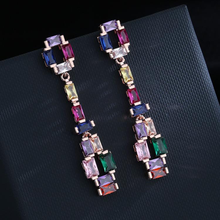 

Серьги-симуляция с разноцветным турмалином, эффектные, модные, супер сверкающие цирконием, круглые, удлиненные, стройнящие лицо