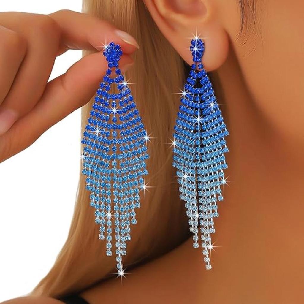Claw Chain Tassel Earrings: Luxurious, Diamond-Inspired Light Style for a Unique and Elegant Look
