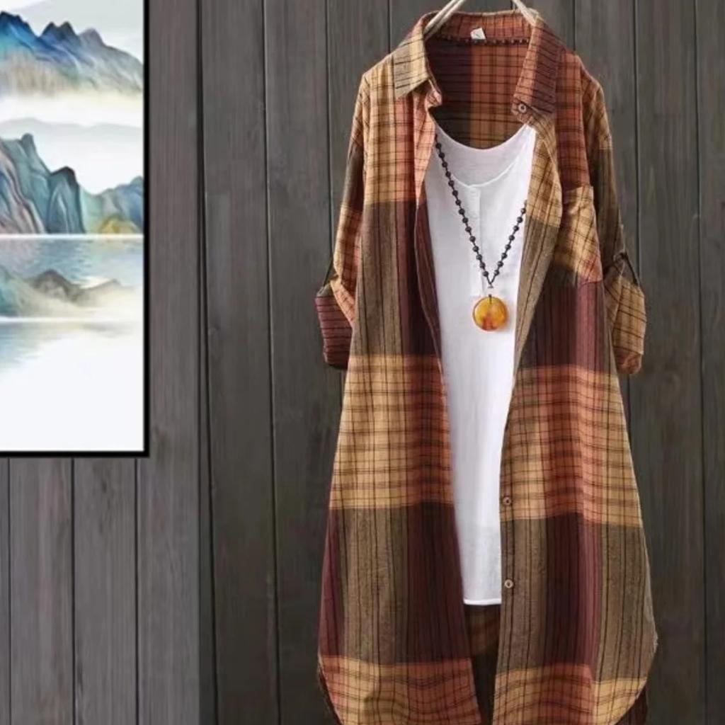 New Women's Casual Fashion Blouse Temperament Popular Shirt Plaid Lapel Loose Button Cardigan Top Suitable For Spring And Autumn