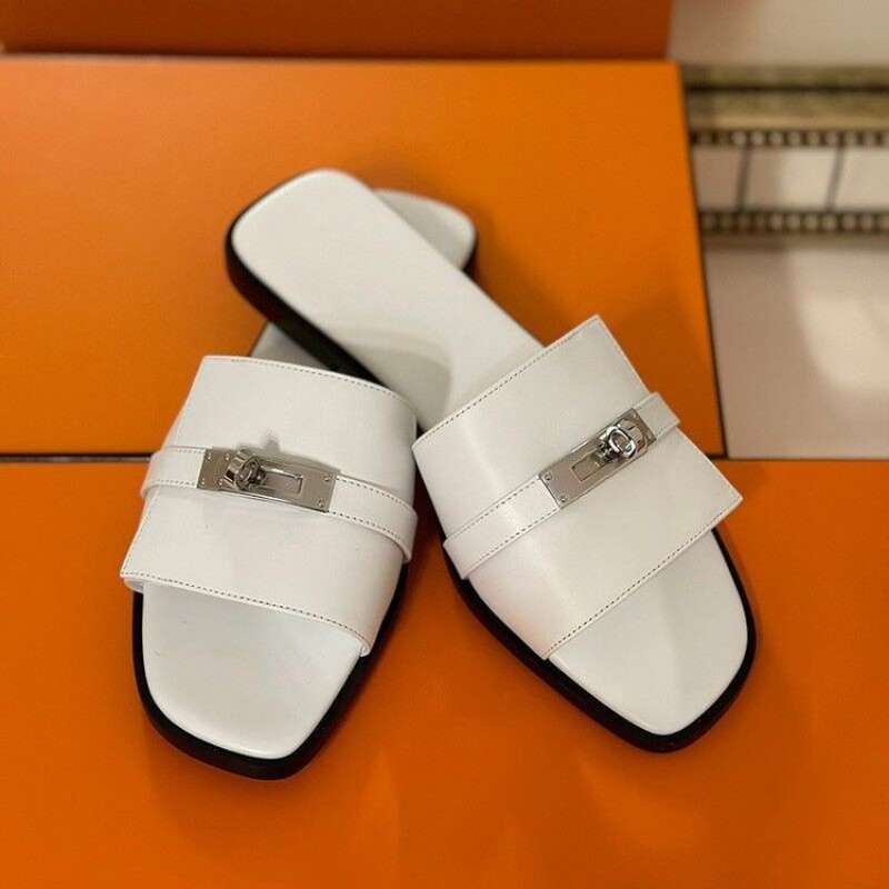 Real Soft Leather Silver Buckle Slippers Women's 2025 Summer New French Lock Flat Bottom Cool Slippers Wear Half Slippers Women