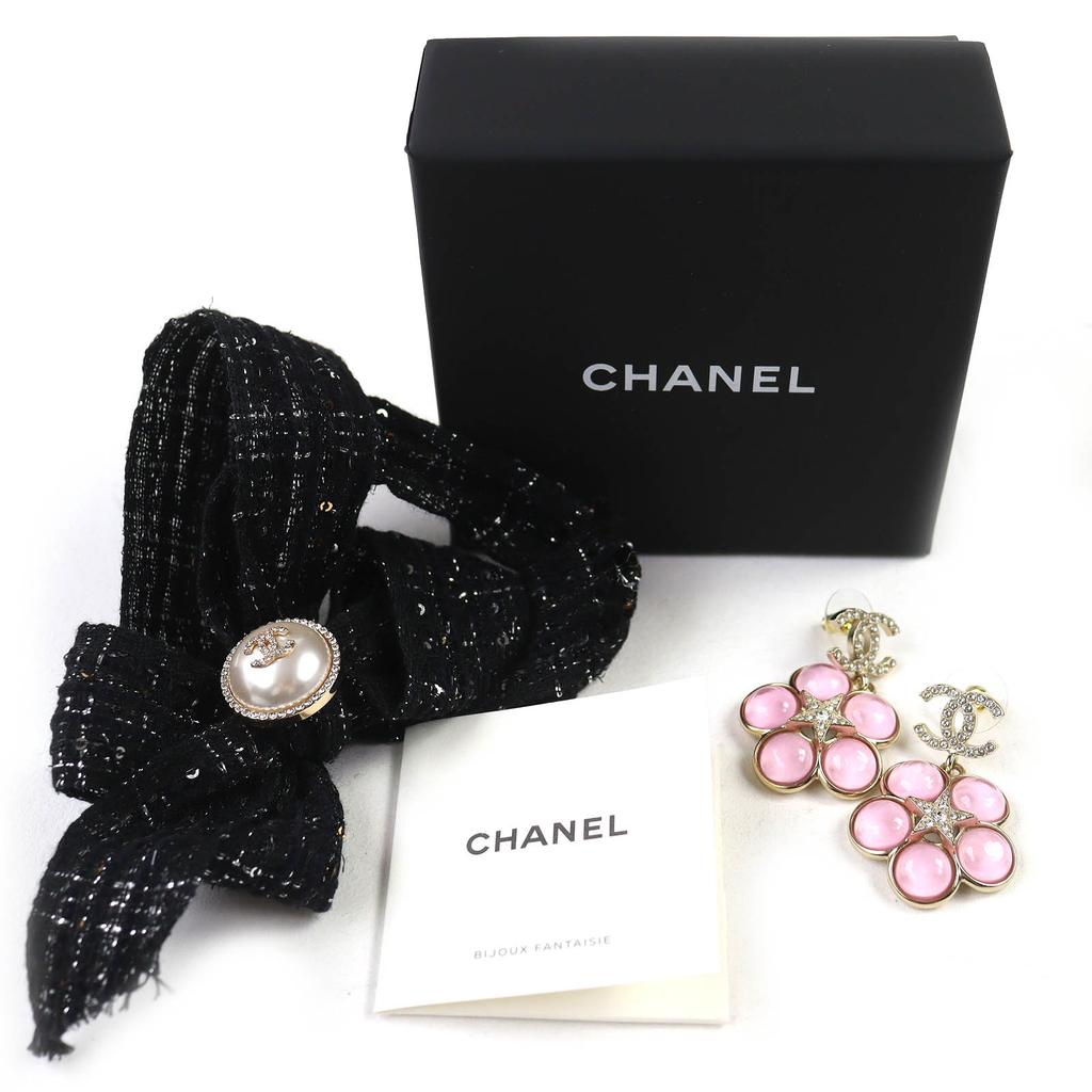 Pristine CHANEL Pierce COCO Mark Rhinestone Flower Pierce F24B ABE285 Used