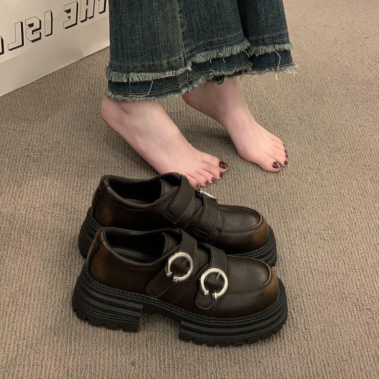 [Ushilai] Fashion Versatile Metal Buckle Small Leather Shoes for Women's Spring 2025 New Platform Temperament Loafers