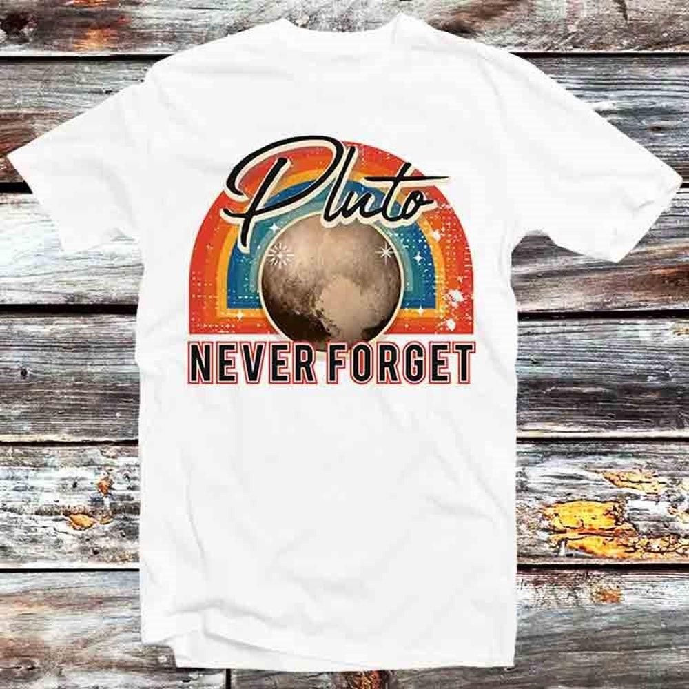 

230GSM 100% Cotton T-Shirt Pluto Never Forget Space Universe T Shirt Vintage Retro Cool Gift Mens Womens Unisex Cartoon Anime Top Tee B375 XS белый