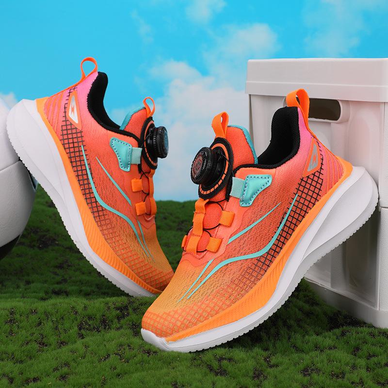 Children's Sports Shoes Are Refreshing and Breathable Mesh, New Boys and Girls Cushioning, Light Rotating Buckle Running Shoes Are In Stock.