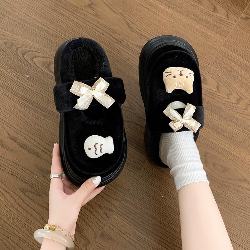 Fashion Cute Cartoon Plush Decoration Indoor Slippers Women 2025 Winter Sweet Bowknot Indoor Slippers Warm Short Plush Bedroom Slides