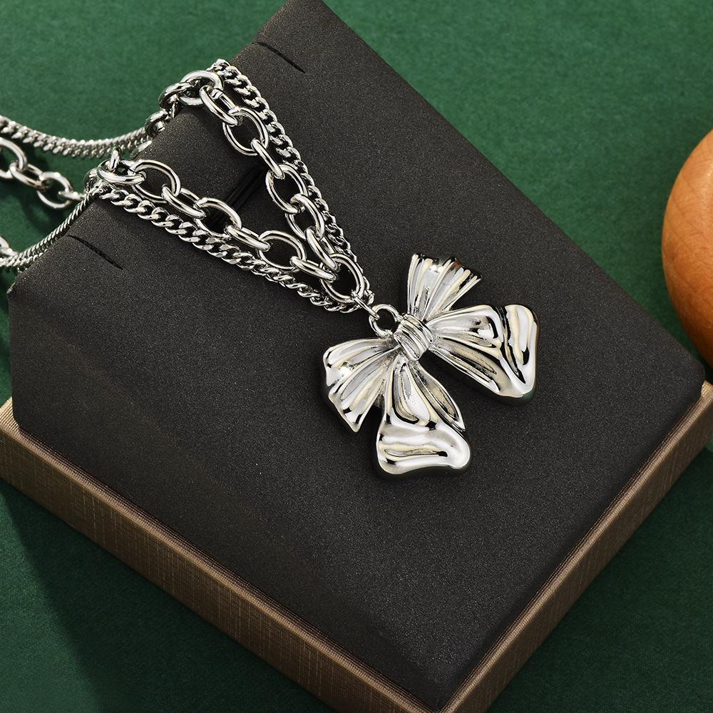 

Ins Style Modern Butterfly Bow Necklace With Adjustable Length Ideal For Trendy Women