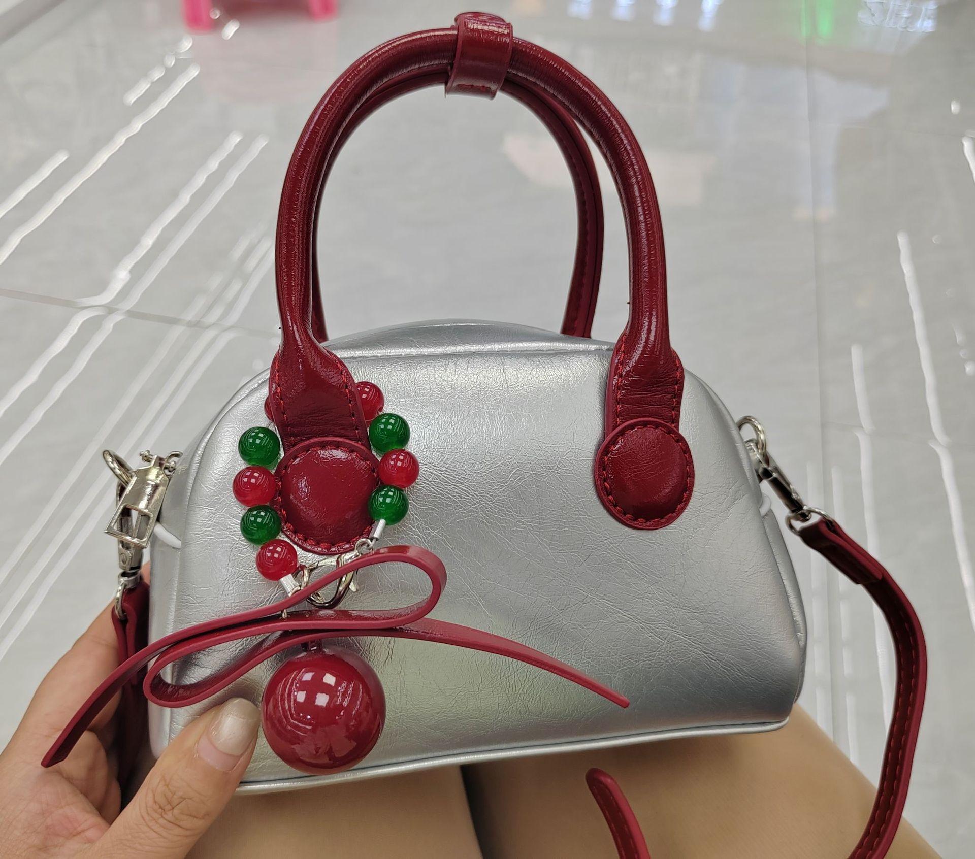 

Niche Light Luxury Midsummer Overture Pillow Bag Women S High-End Handbag Single Shoulder Crossbody Small Bag Tide 11*18*8 CM серебряный