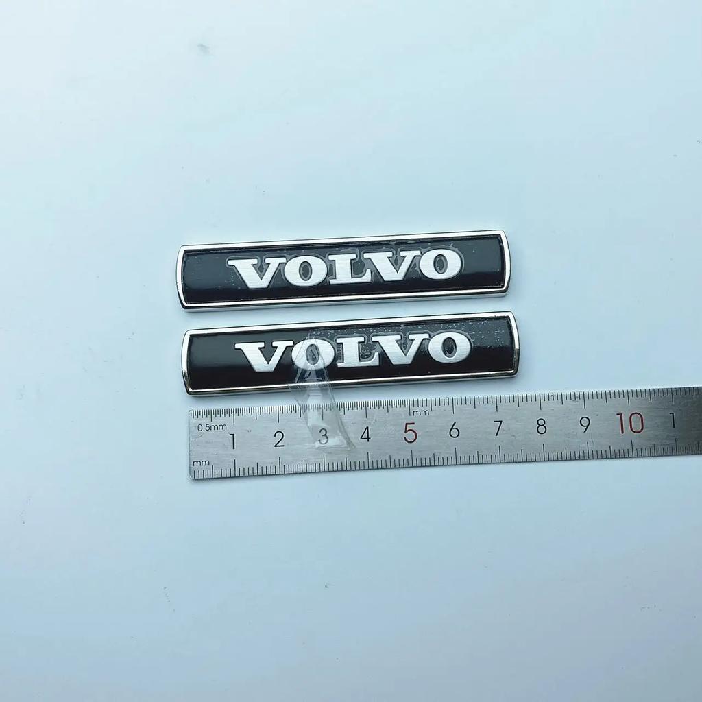 Dekorace 2 kusů kovového bočního znaku na blatník automobilu je vhodná pro Volvo S900LXC60XC90V90XC40 nový zadní znak nálepka.