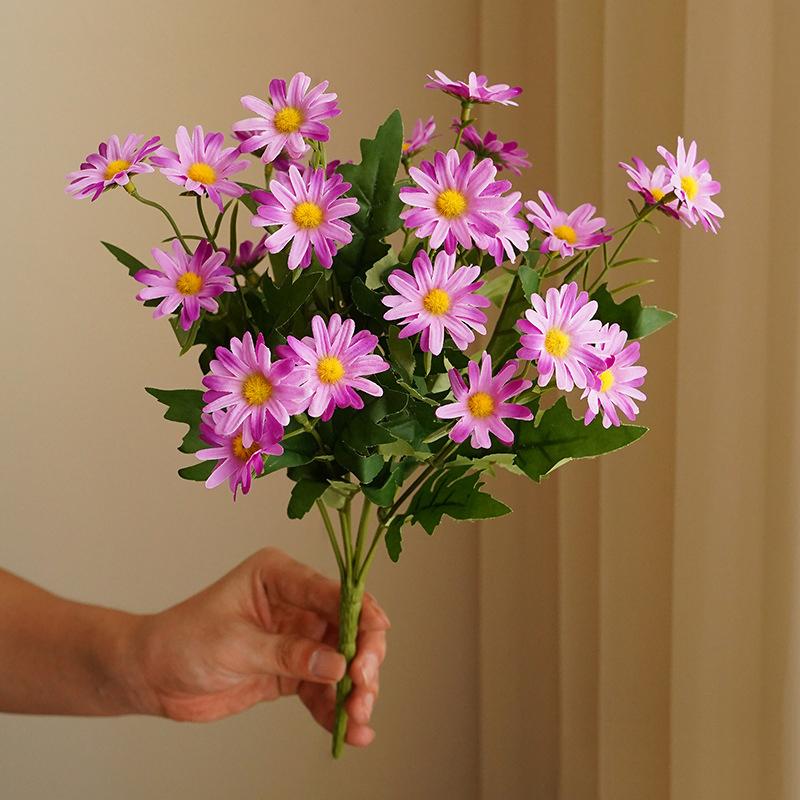 9 Head Korean Style Artificial Small Daisy Rural Home Decoration Outdoor Decoration Small Handle Bouquet Chrysanthemum