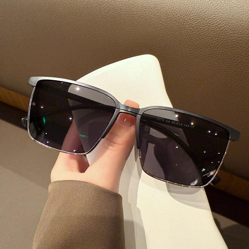 Mens Fashion Square Sunglasses With Protection For Outdoor Driving And Travel
