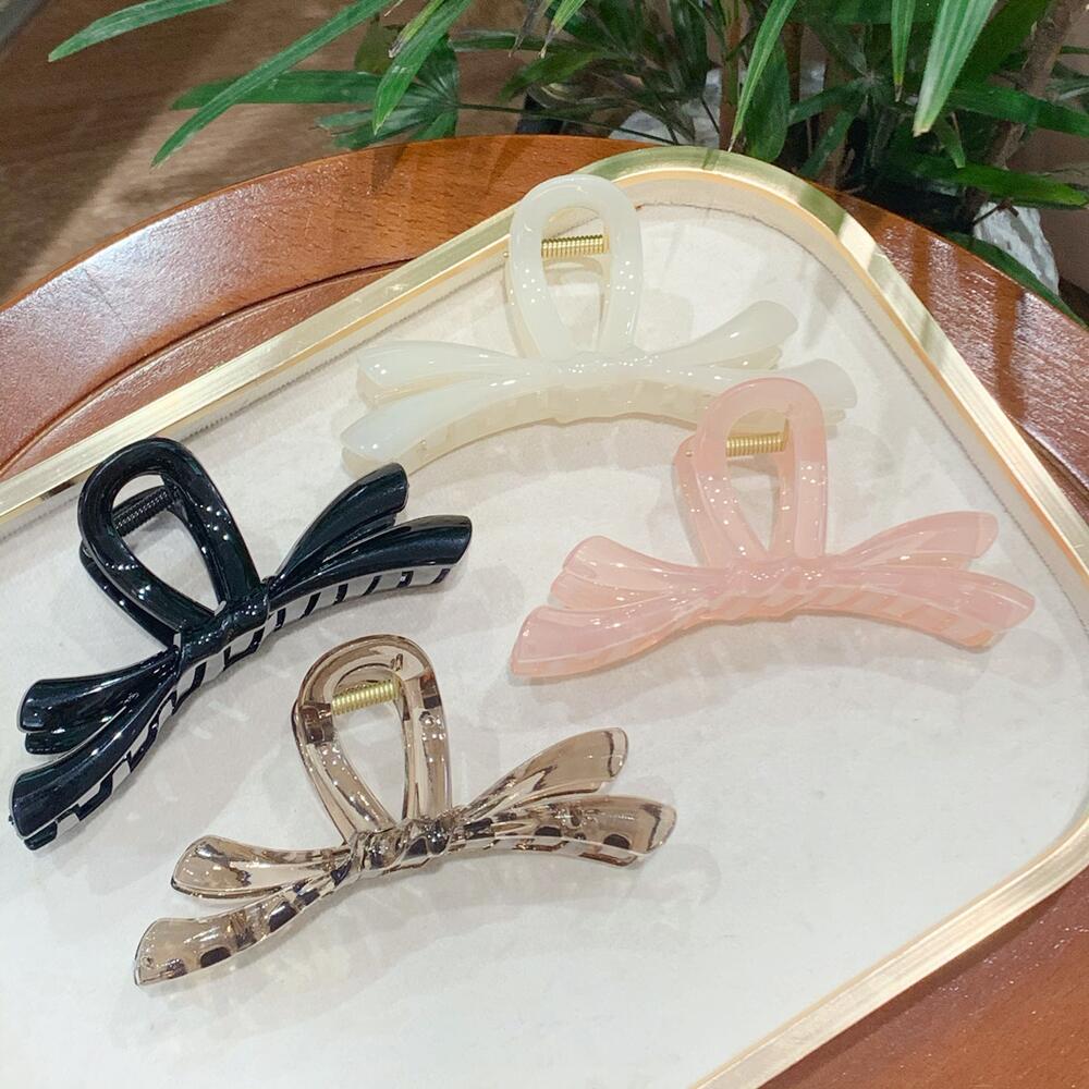 Elegant Large Bow Claw Clip - High-End Shark Hair Clip for Simple Updo Hairstyles, Women's Hair Accessory.