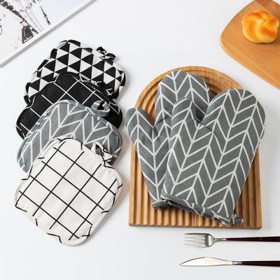 Hitzebeständiges Ofenhandschuh- und Topflappen-Set, praktische Aufbewahrung, hohe Hitzebeständigkeit bis zu 260 °C, rutschfester Griff, unverzichtbar für die Küche