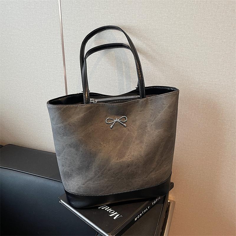 Casual Commuter Backpack Women's New Large-capacity Versatile Shoulder Shopping Bag Tote Bag