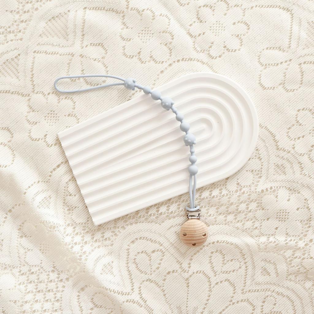 Solid Color Silicone Pacifier Chain Clips Baby Boys Girls Pacifier Gum Chain Bite Music Teeth Grinding Stick Toy Anti Loss Rope