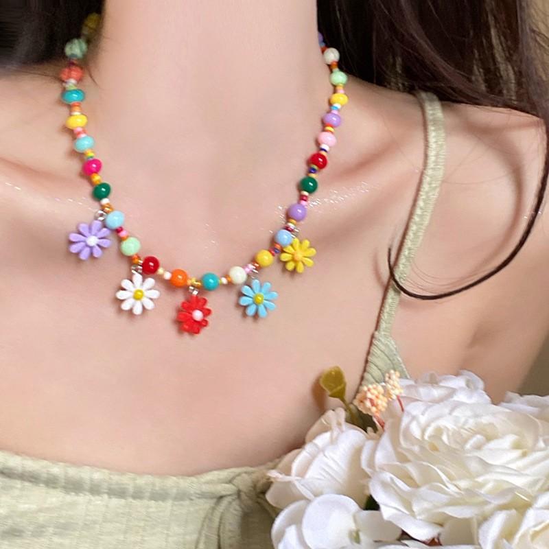 Summer Color Stars Beaded Pendant Necklace Female Sweet Small Fresh Clavicle Chain Vacation Style Niche Versatile Necklace