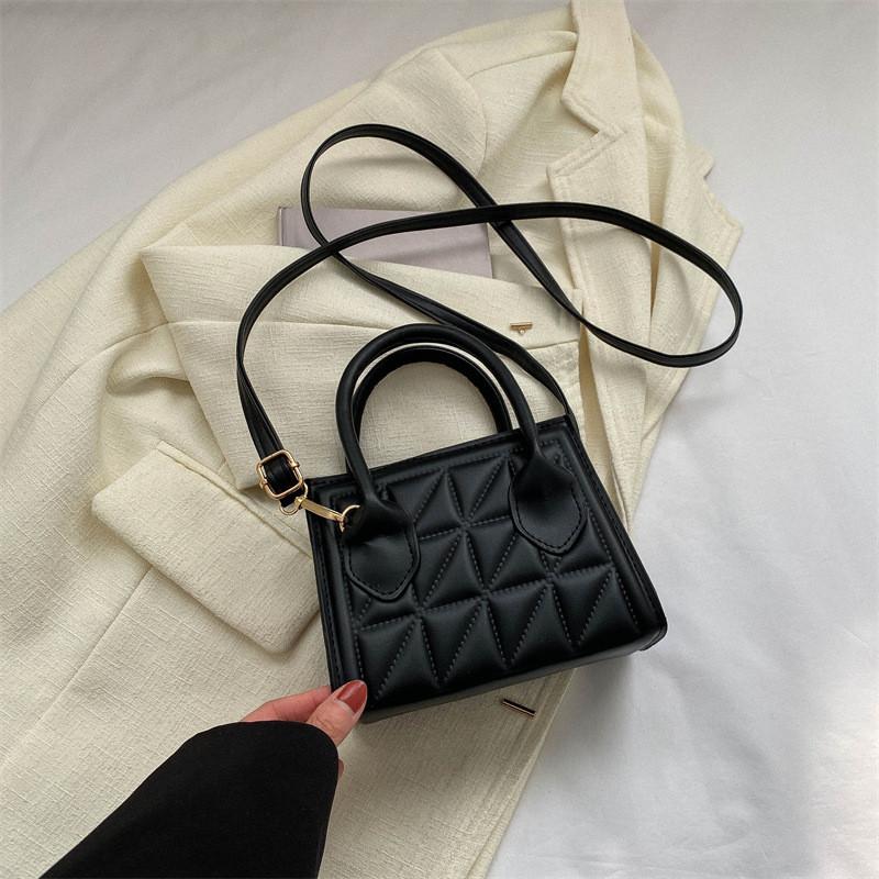 

Trendy Autumn Women s Small Shoulder Bag Chic Pu Leather Crossbody Purse For Daily Style чёрный