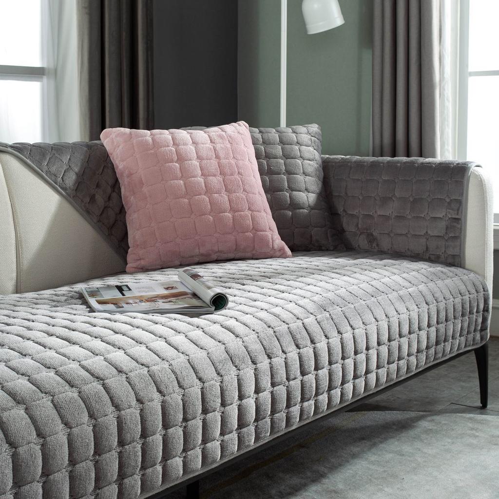 Thickened Plush Sofa Cushion Non-Slip Seat Cushion Autumn And Winter Flannel Warm Sofa Cover Towel  Labeling
