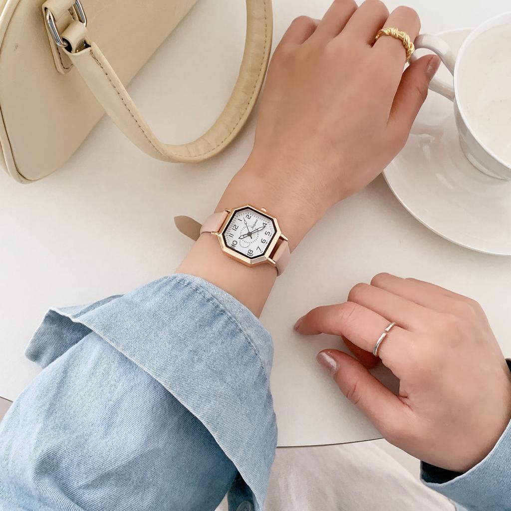 Camellia Small Sugar Cube Watch Female High-End Sense Niche Chic Design French Tea Break Gentle Wind Show White Quartz