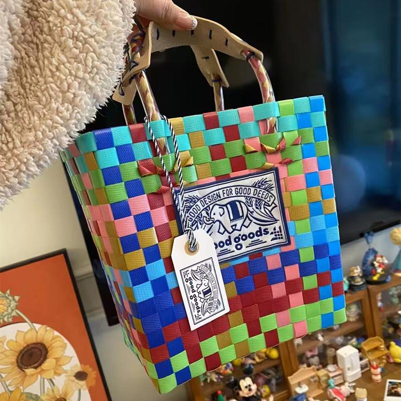 

1pcs Handwoven PVC Elephant Design Basket Bag, Colorful Lightweight Tote Eco-Friendly Fashion Shoulder Bag 21x19x12cm