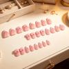 24 Stück Rosa Schleife Damen Klebenägel, Falsche Perlen Mandel Form Klebe-Fingernägel, Französische Spitze Klebe-Falschnägel für Büro Date Party Hochzeit