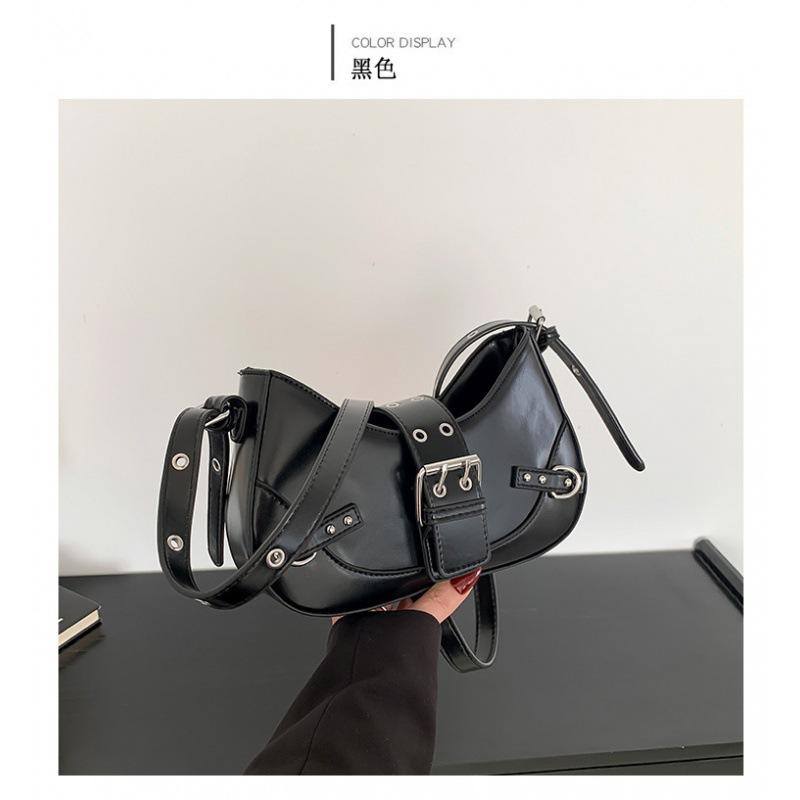 Exquisite and Fashionable Underarm Bag Women's New Solid Color Crescent Bag High Texture Trendy Temperament Messenger Bag