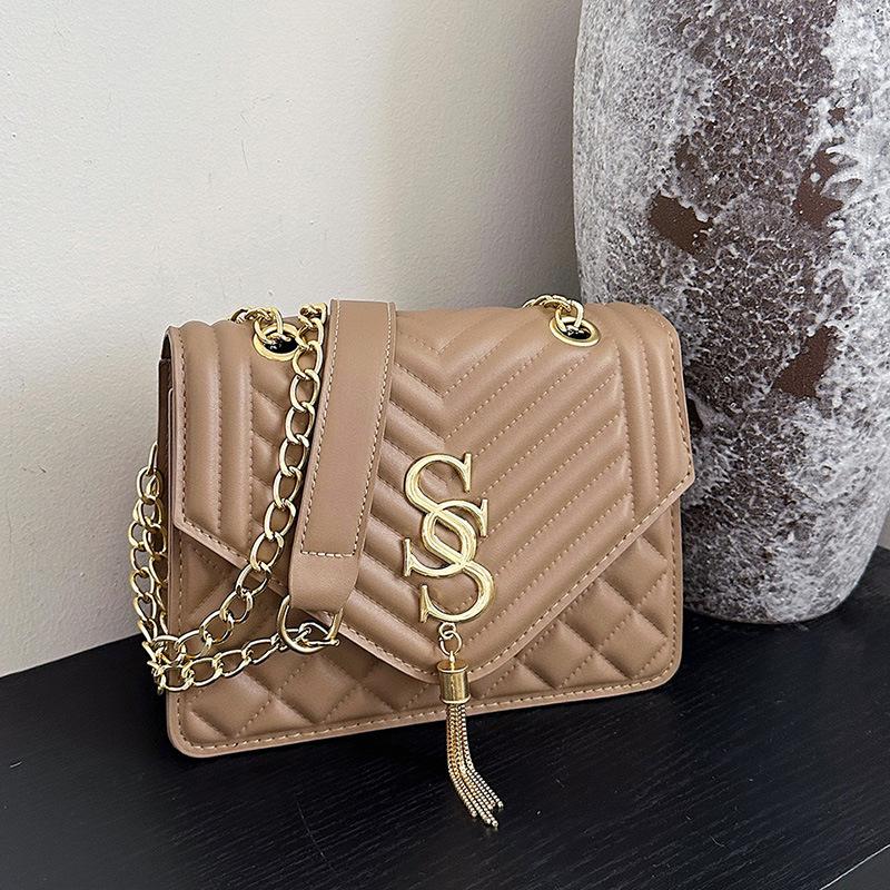 Personality Only Beautiful Women Bag Fashion Casual Underarm Niche Design Bag Women's Autumn Shoulder Small Square Bag