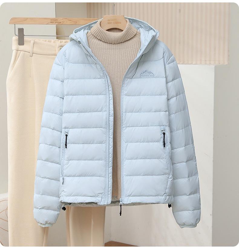 Autumn and Winter New Ribs Light Down Jacket Women's Short Hooded Casual Sports Snow Mountain White Duck Down Jacket Tide
