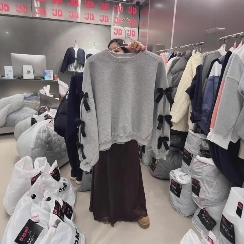 Spring 2024 Women's Bow Round Neck Loose Sweatshirt - Versatile & Stylish