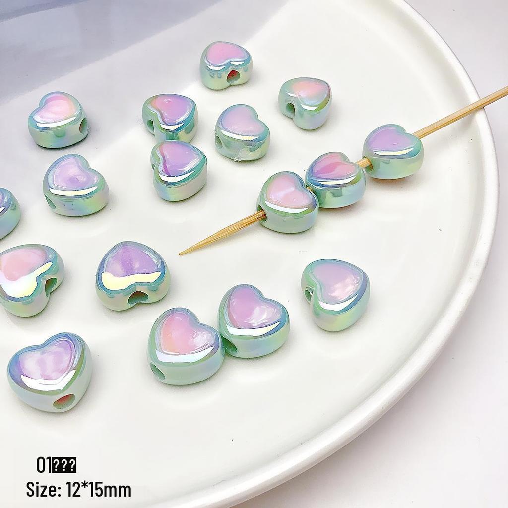 Ručně malované akrylové korálky ze zelené série pro výrobu DIY šperků