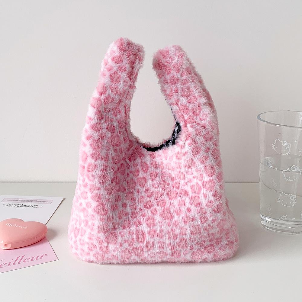 

XY Fashiable Leopard Print Casual Bag for Shopping, Snacks, and Miscellaneous Items, Plush Versatile Ins Wrist Bag розовый