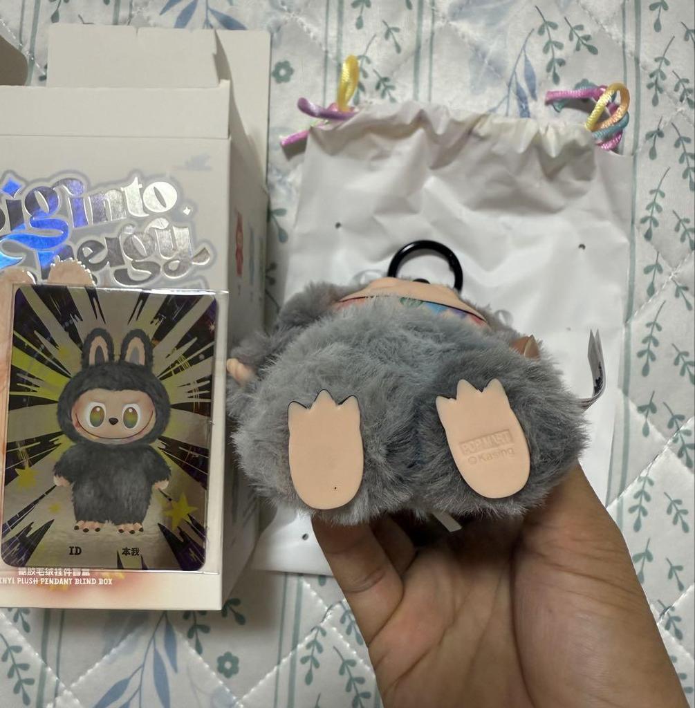 [USED] POPMART Big Into Energy Secret ID