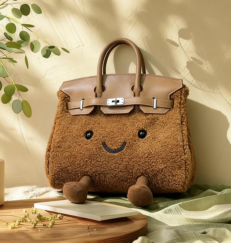 Новая женская сумка-кукла 2025 года