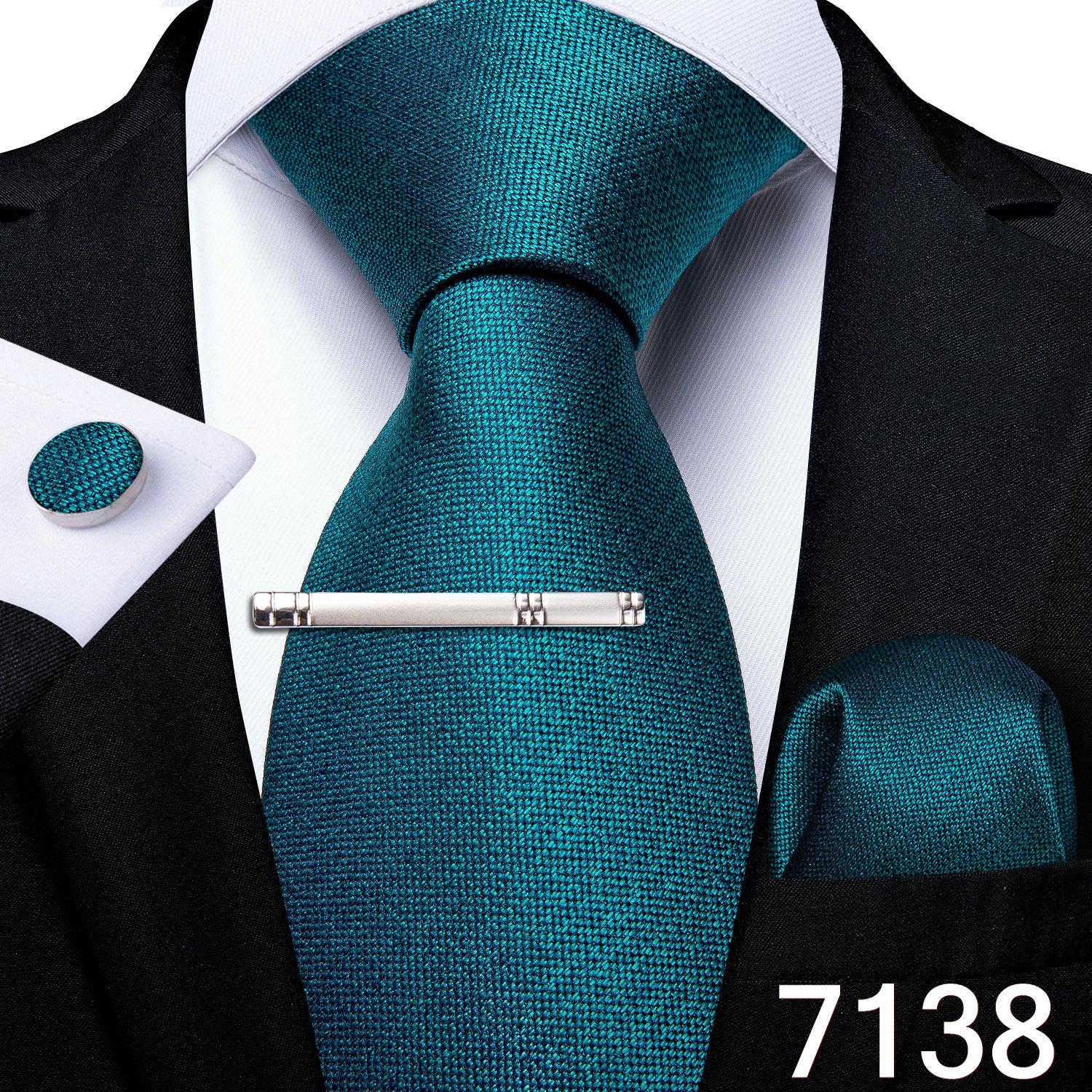 

Мужской набор для костюма- галстук с зажимом, запонки, платок N-7138