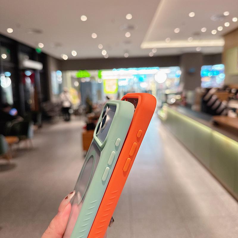 For Apple 17 Pro Max Magnetic Charging Transparent Phone Case N52 Strong Magnetic Ultra-Thin Frosted Edge
