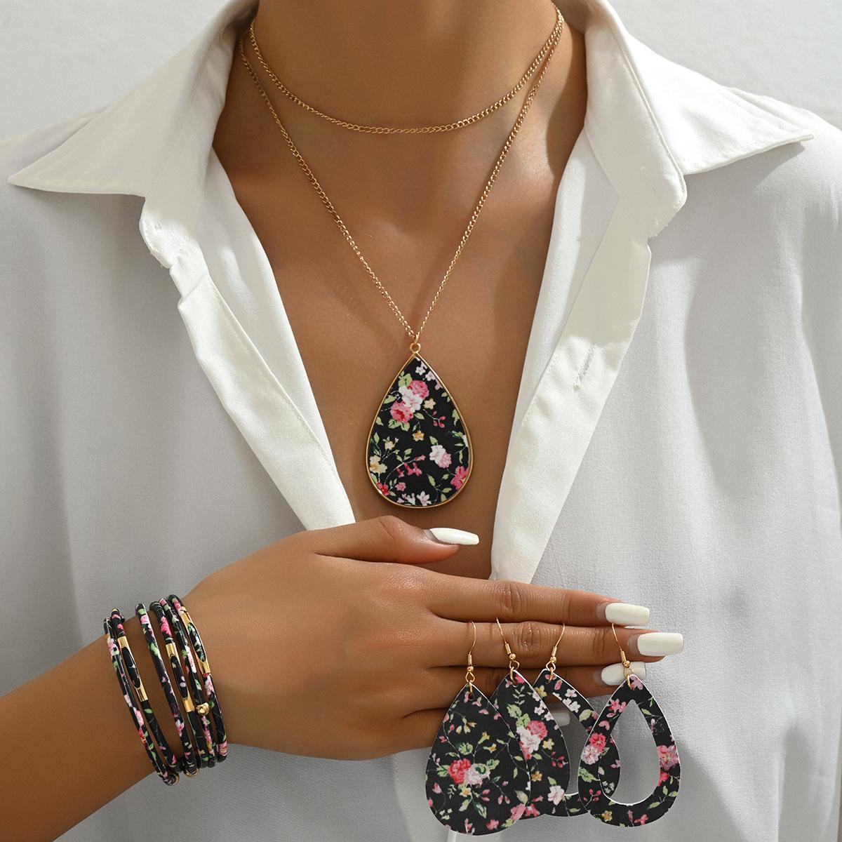 

Простое и персонализированное женское ожерелье, серьги, комплект украшений, серьги-гвоздики в виде свежих и нежных цветов, многослойный дизайн браслета