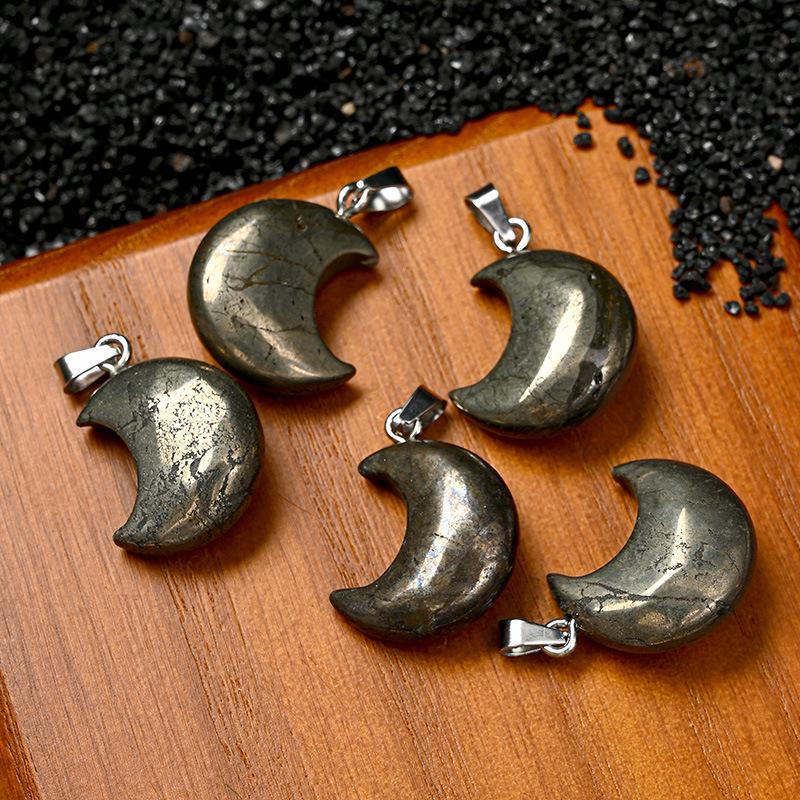 

Подвеска «Луна из натурального кристалла» - Аметист, Пирит, Розовый кварц, Зеленый авантюрин и Лазурит