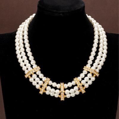 Vintage Multi Row Inlaid Pearl Necklace French Retro Light Luxury Sweater Chain Elegant Women
