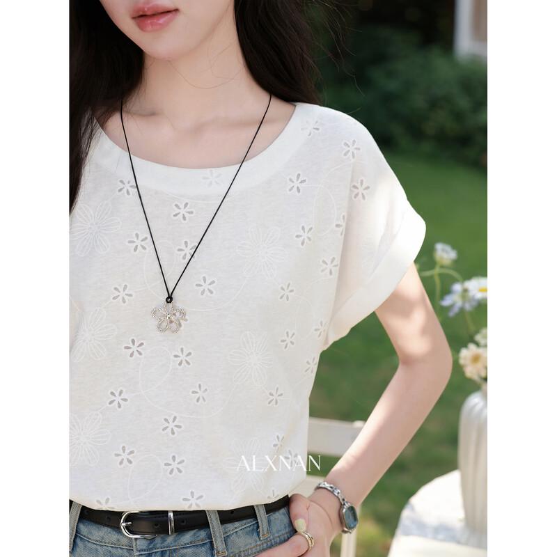 Lu Xiangnan Women's Loose White T-Shirt