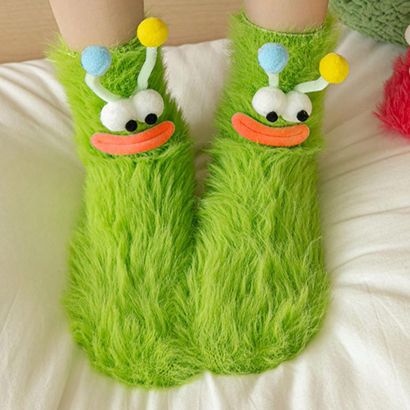 

2Pcs Ugly Grass Color Socks - Plush Mid-Calf Winter Cozy Casual Socks For Parties For Kids Good Gift Nice Decor One Size Fits All