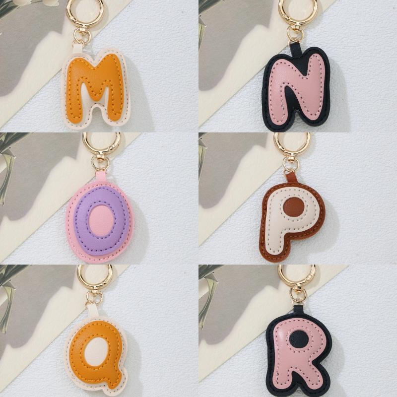 PU-Leder Bonbonfarbe A bis Z Initialen Schlüsselanhänger für Damen Einfach Mode Rucksack Telefonanhänger Autoschlüsselanhänger Schmuck Geschenke