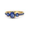 Anillo de Banda Pavé Halo con Tres Piedras de Zafiro Azul - Plata de Ley 925 Chapado en Oro