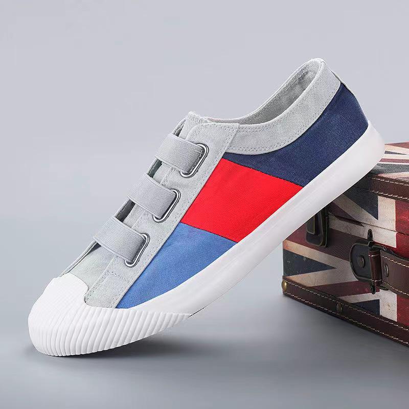 Men's 2026 Spring Canvas Slip-On Shoes: Solid Color, Breathable, Casual Low-Top Flats